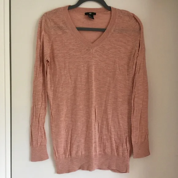 EUC H&M lightweight peach sweater S-M - Picture 1 of 7